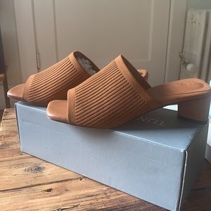 TIJN brown mules